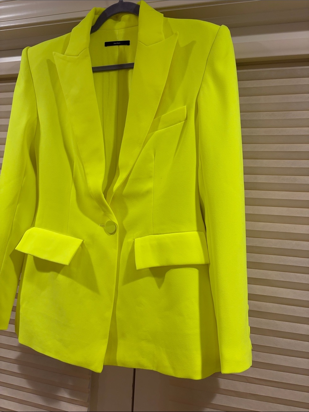 NWOT Alex Perry Neon Yellow Tailored Blazer, Size US 6 - Picture 4 of 10